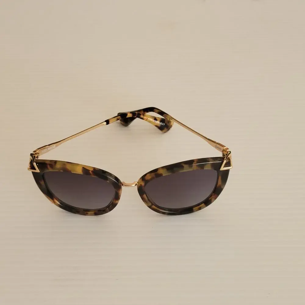 SONIX Sunglasses Women's Melrose Cat Eye Tortoise Plastic frame